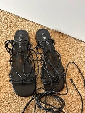 Women’s Black Sandals Gladiator Style